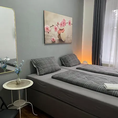 Kaditz Apartment *